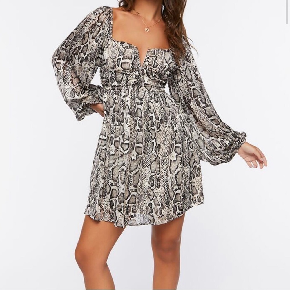 Forever 21 Gray Snakeskin Baby Doll Mini Dress